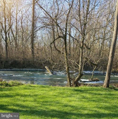 2044 Aquia Dr, STAFFORD, VA, 22554-2249 | Card Image