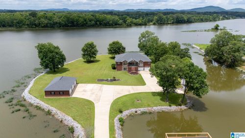 812 E Haven Dr, Glencoe, AL, 35905-8829 | Card Image