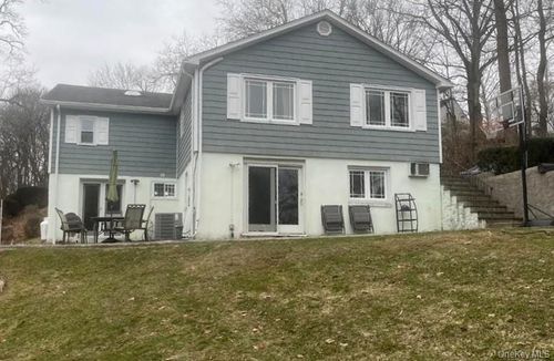 13 Summitt Pl, Valhalla, NY, 10595-2119 | Card Image
