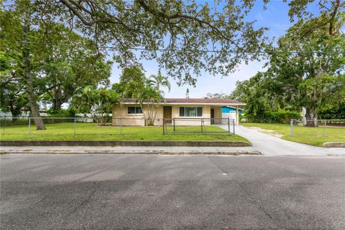 1904 5th St W, BRADENTON, FL, 34205-8306 | Card Image