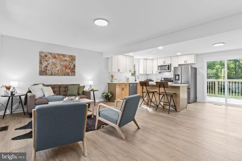 425 Rodeo Rd, LUSBY, MD, 20657-3354 | Card Image