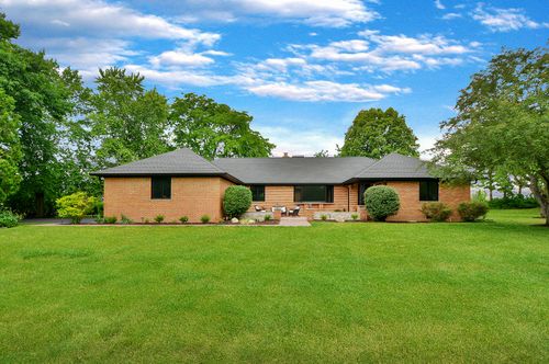 5 Bruce Cir, Hawthorn Woods, IL, 60047-9016 | Card Image