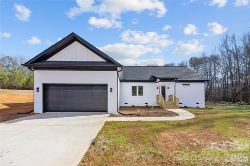 147 Keen Dr, Shelby, NC, 28152-8191 | Card Image