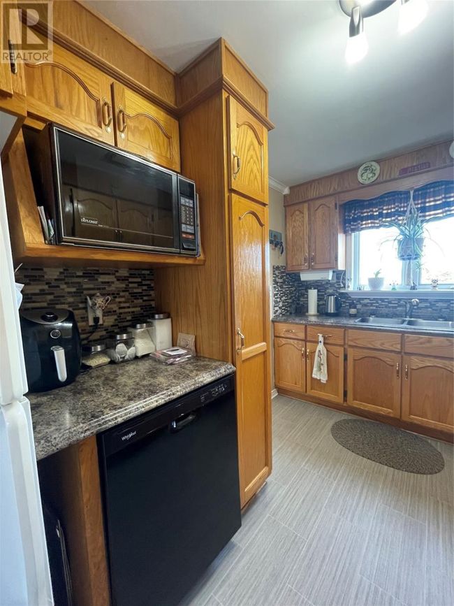 32 Main Road, House other with 3 bedrooms, 1 bathrooms and null parking in New Chelsea NL | Image 13