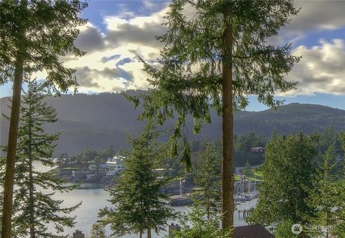 2104-1917 Rosario Rd, Eastsound, WA, 98245-5693 | Card Image