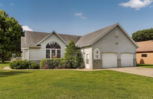 525 16th St Sw, Owatonna, MN, 55060-3876 | Card Image