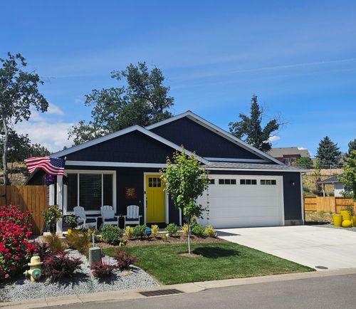 251 Christopher Way, Talent, OR, 97540-8635 | Card Image