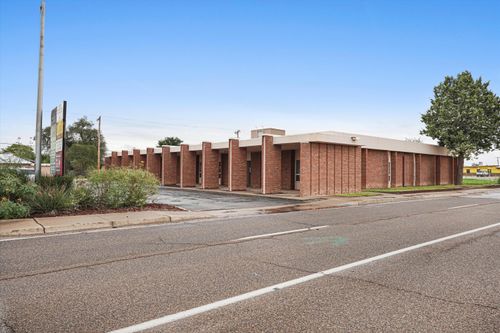 102104-712 S 1st St, Tucumcari, NM, 88401-2715 | Card Image