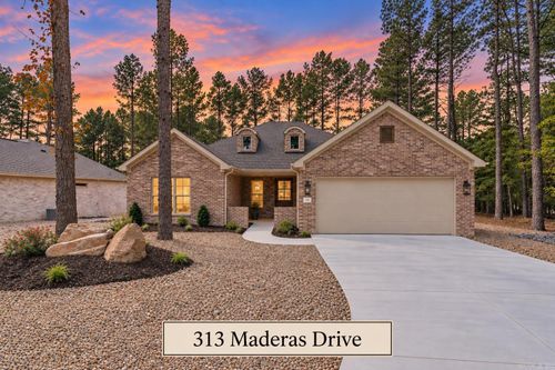 313 Maderas Dr, Hot Springs Village, AR, 71909-7971 | Card Image