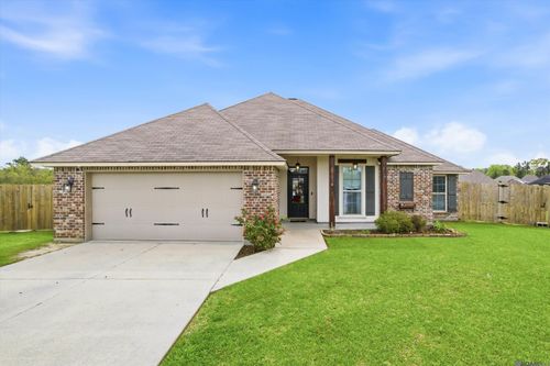 31318 Sweetwater Ridge Dr, Walker, LA, 70785-5238 | Card Image