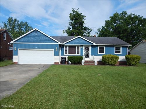 5676 Columbia Drive, Bedford Heights, OH, 44146 | Card Image