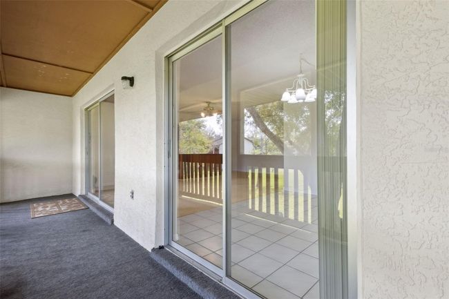 Living and Dining Balcony | Image 32