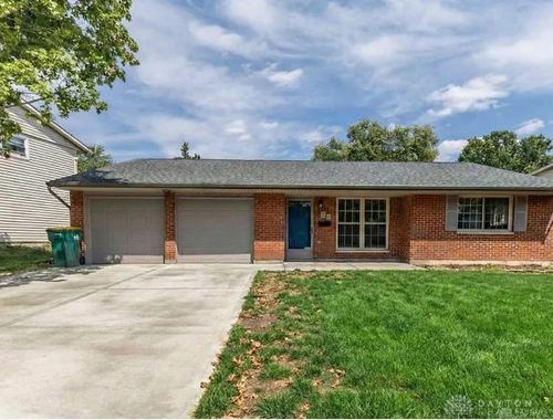 50 Willow Dr, Springboro, OH, 45066-1227 | Card Image