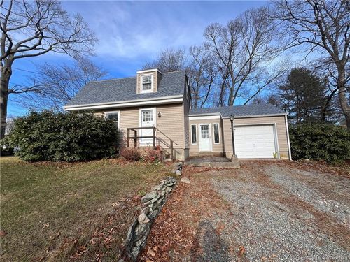 12 Woodland Dr, Groton, CT, 06340-4123 | Card Image