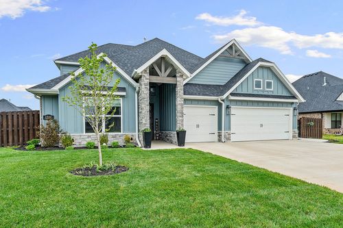 1200 Montieri Dr, Centerton, AR, 72719-9532 | Card Image