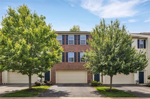 284 Broadstone Dr, Mars, PA, 16046-5213 | Card Image