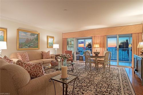 2a-3377 Gulf Shore Blvd N, NAPLES, FL, 34103 | Card Image