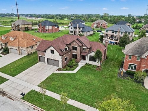 22620 Hunters Trl, Frankfort, IL, 60423-6000 | Card Image