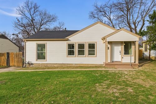 617 Ouida St, Grand Prairie, TX, 75051-1827 | Card Image