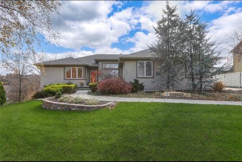 20805 E 50th Terrace Ct S, Blue Springs, MO, 64015-2217 | Card Image