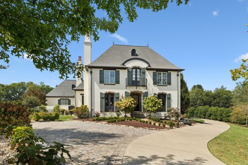 5521 Hawks Landing Dr, Arrington, TN, 37014-9136 | Card Image