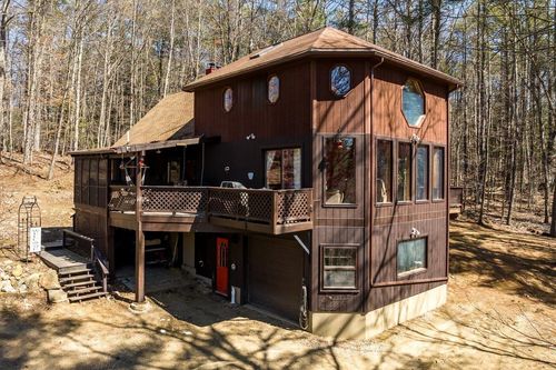 16 Douglas Dr, Center Barnstead, NH, 03225-3105 | Card Image