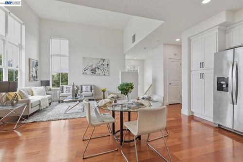 38 Silk Oak Ter, Fremont, CA, 94536-4469 | Card Image