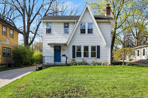 1919 Dexter Ave, Ann Arbor, MI, 48103-4011 | Card Image