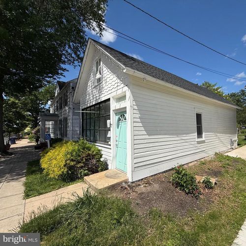 17 N Main St, Pennington, NJ, 08534-2217 | Card Image