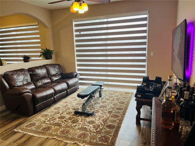 13748 Sw 118 Th Ter, Townhouse with 3 bedrooms, 3 bathrooms and null parking in Miami FL | Image 12