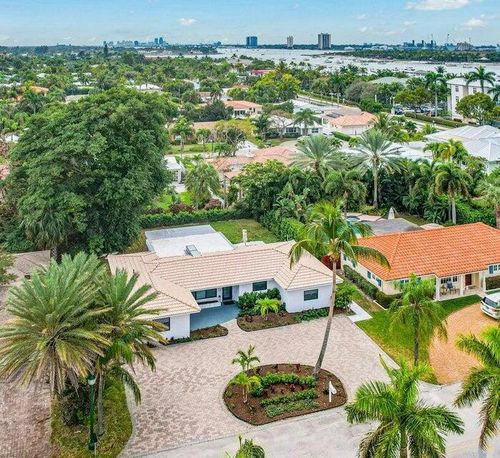 324 Bamboo Rd, Palm Beach Shores, FL, 33404-5735 | Card Image