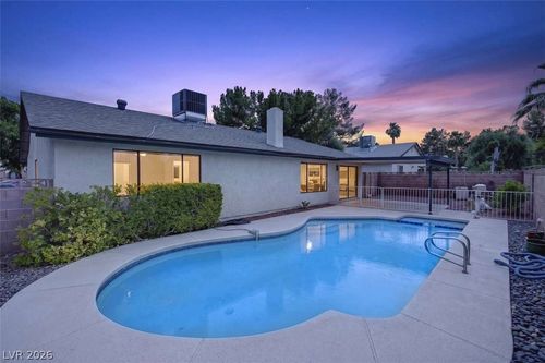 2216 Marlboro Dr, Henderson, NV, 89014-3728 | Card Image