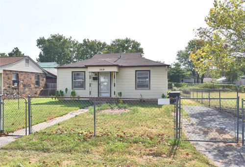 1019 N Wilson Ave, Sand Springs, OK, 74063-6905 | Card Image