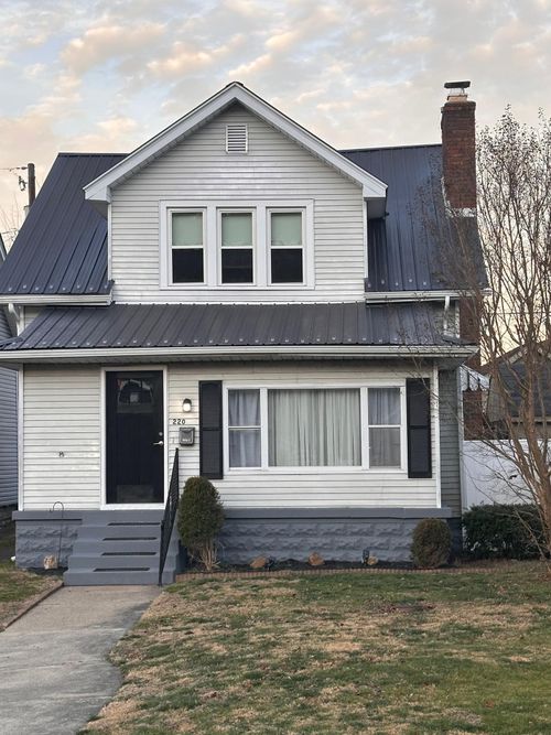 220 Etna St, Russell, KY, 41169-1304 | Card Image