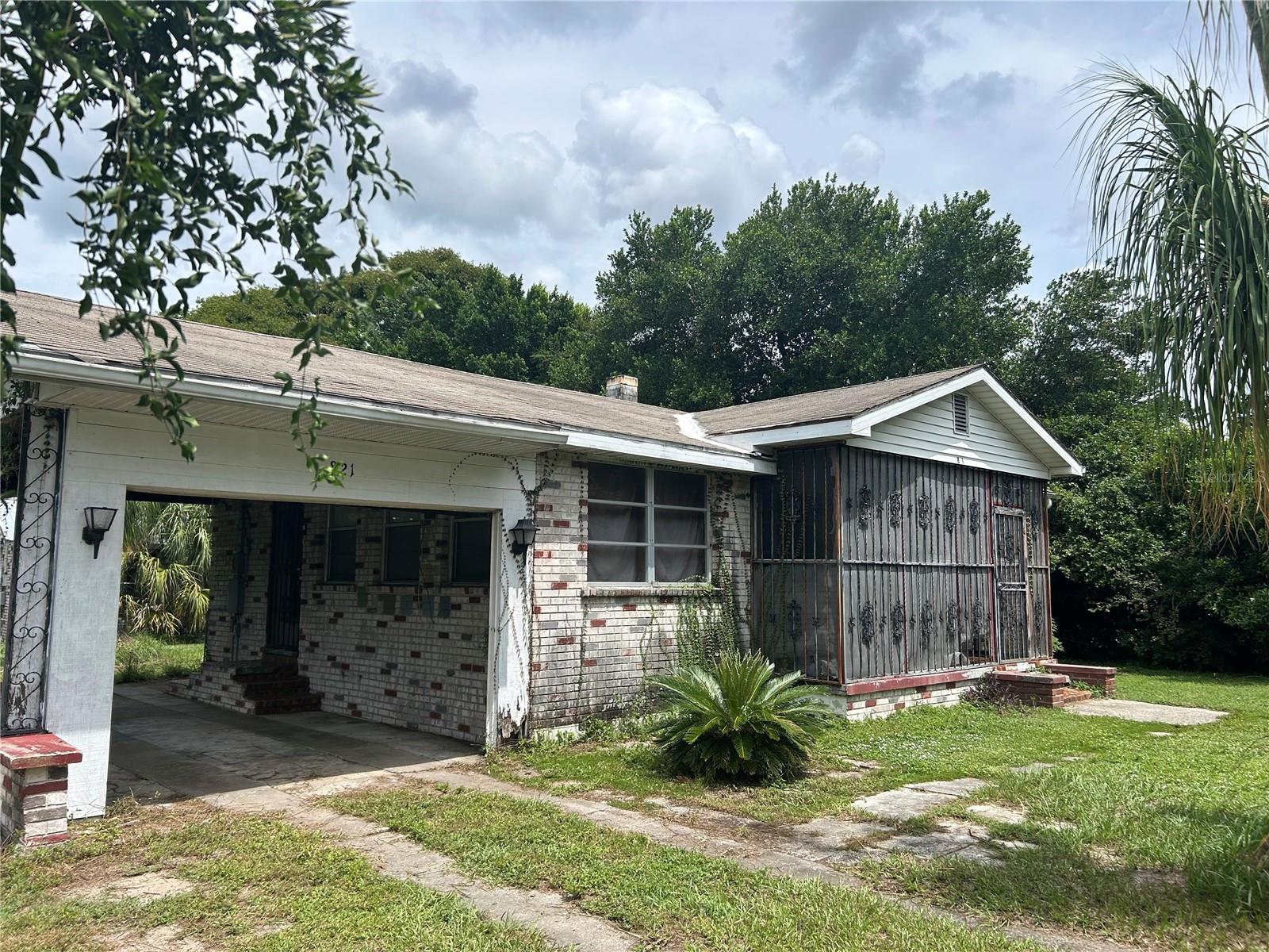 Avenue X , Winter Haven, FL 33881