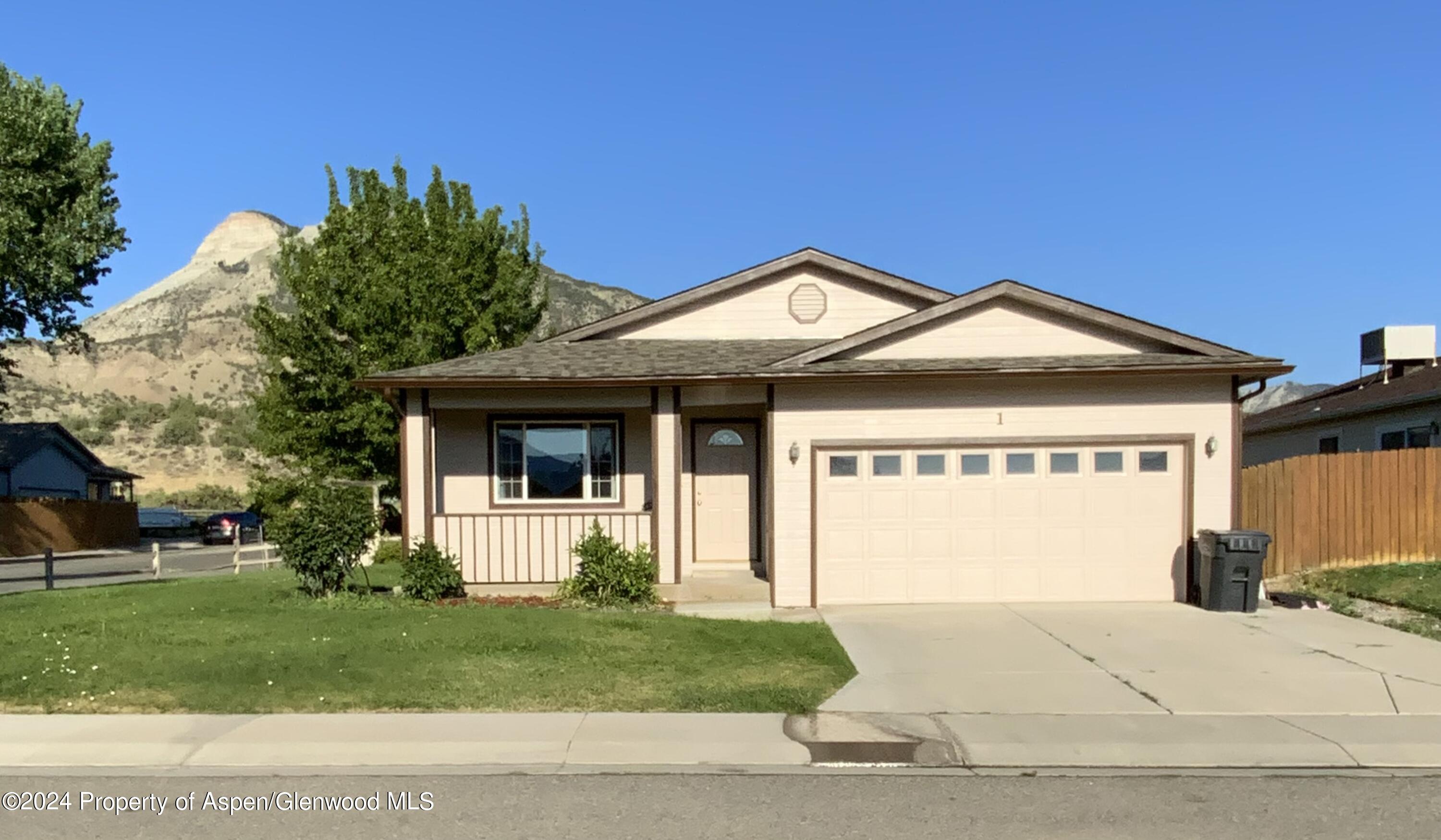 Alpine Ln, Parachute, CO 81635