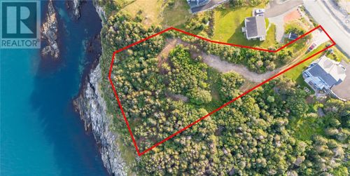40 W Point Rd, Portugal Cove St. Philip's, NL, A1M2G8 | Card Image