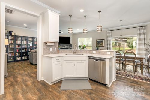 6006 Cadence Ln, Fort Mill, SC, 29707-1202 | Card Image