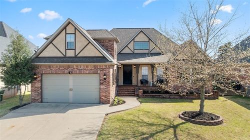 5607 S Chadwick Dr, Rogers, AR, 72758-8223 | Card Image