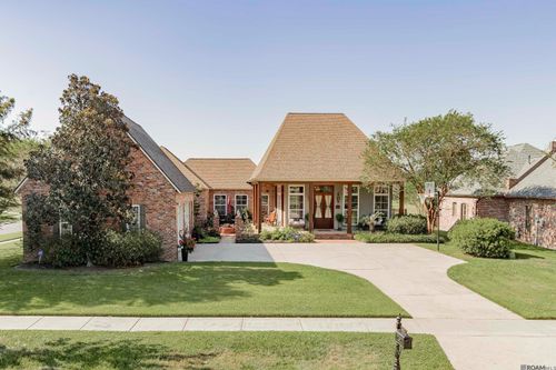 2402 S Turnberry Ave, Zachary, LA, 70791-5414 | Card Image