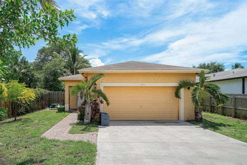 2406 Sundy Ave, Delray Beach, FL, 33444-2128 | Card Image