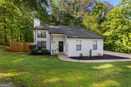 111 Rosignol Dr, Sharpsburg, GA, 30277-3615 | Card Image