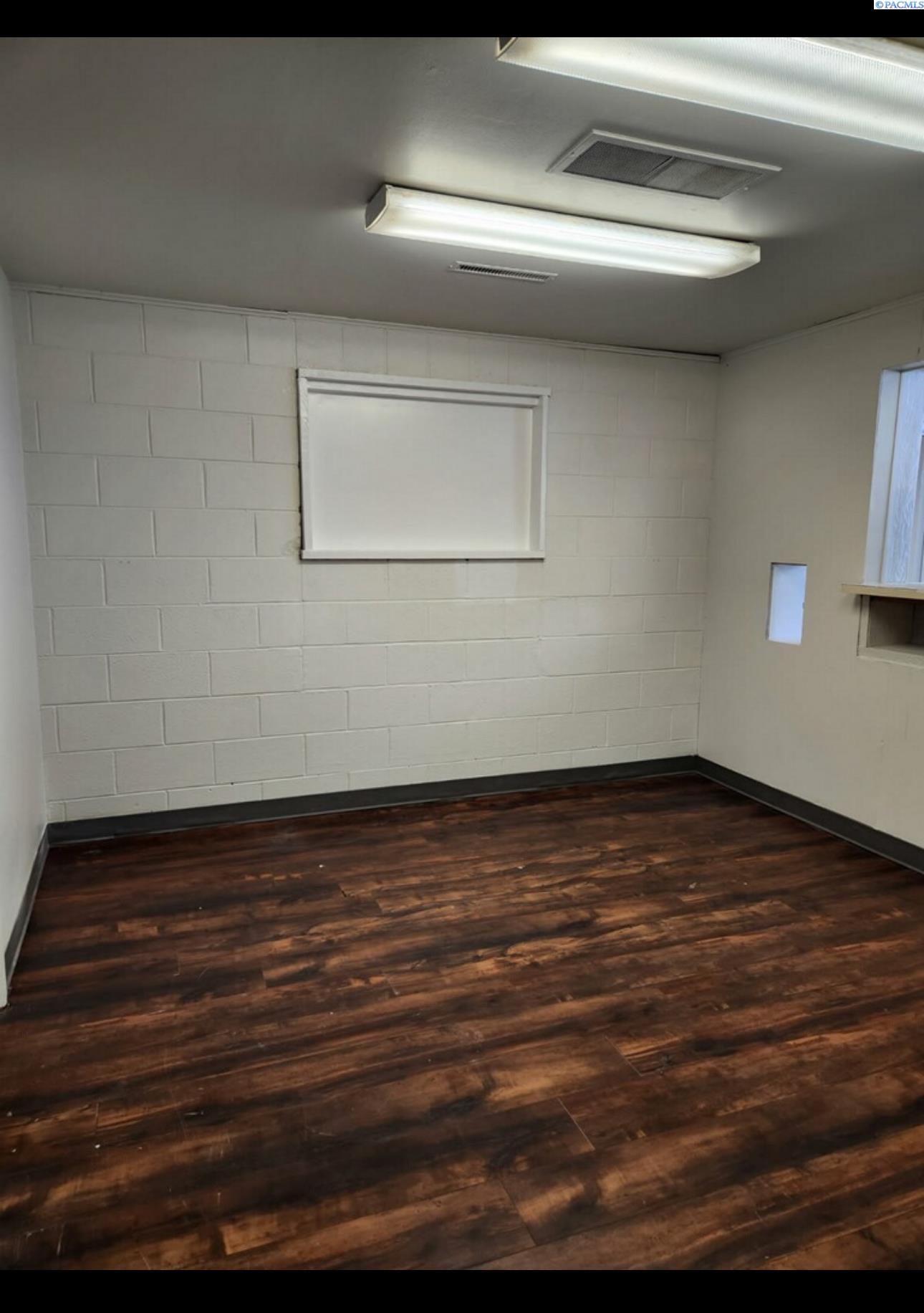 Commercial Sale in Kennewick 2