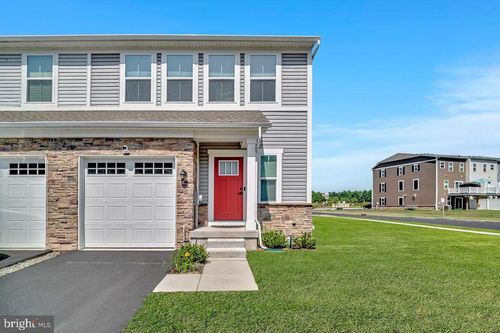 43 Pratt Ln, LAWRENCE TOWNSHIP, NJ, 08648-2339 | Card Image