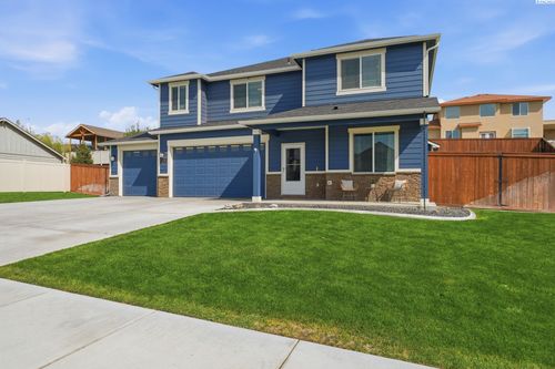 6109 Turf Paradise Dr, Pasco, WA, 99301-6039 | Card Image