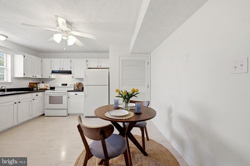 207 Banbury Ter, WINCHESTER, VA, 22601-5704 | Card Image