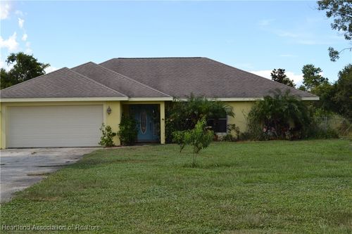 1010 Rebel Ave, Lake Placid, FL, 33852-7712 | Card Image
