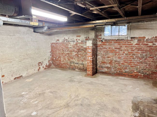 211 N 5 Th St, House other with 3 bedrooms, 1 bathrooms and 6 parking in Chatsworth IL | Image 25