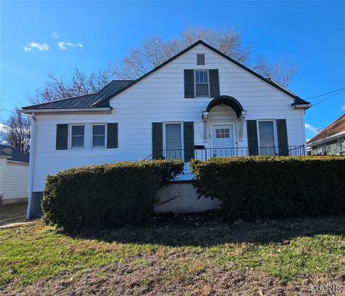 611 Van Zant Street, Chester, IL, 62233 | Card Image