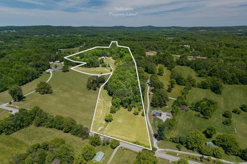 29 +/- Standing Stone Hwy, Hilham, TN, 38568 | Card Image